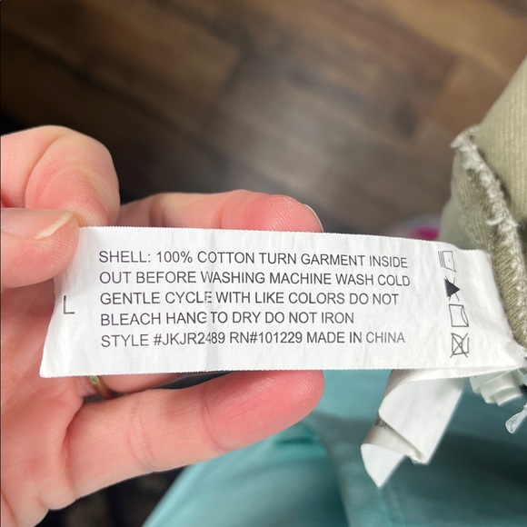 Buckle Stoosh Vintage Denim Jean Jacket in Olive Green. - Picture 8 of 9